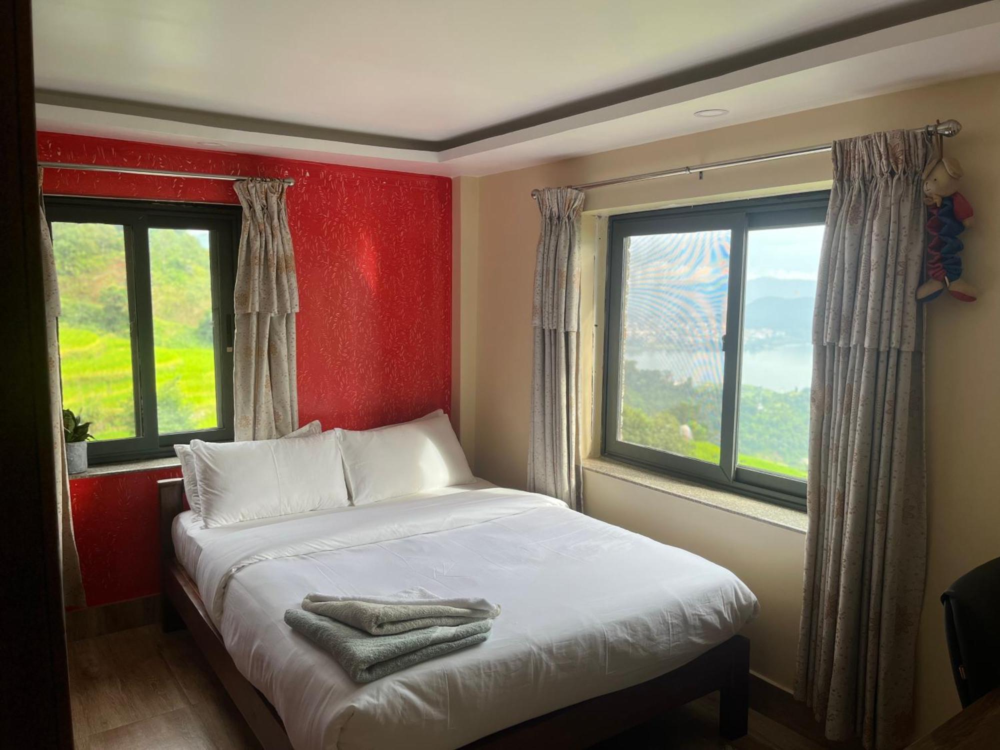 The North Face Inn'S Homestay Pokhara Dış mekan fotoğraf